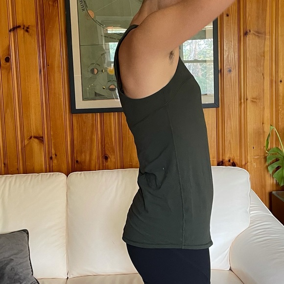 Lululemon Tank - Picture 3 of 5